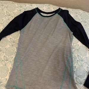 Long sleeved workout/ casual top